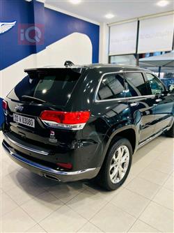 جیپ گراند شیرۆکی